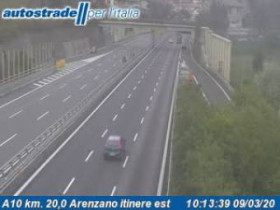 Imagen de vista previa de la cámara web Arenzano - Traffic A10 - KM 20,0